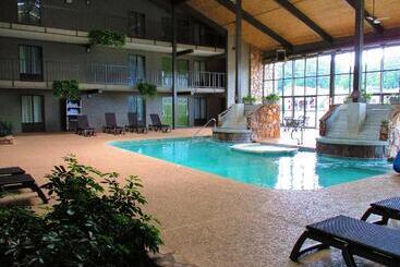 هتل Best Western Plaza Inn