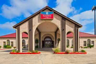 ホテル Surestay Plus By Best Western San Antonio Fiesta Inn