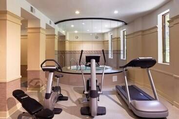 هتل Best Western Plus Hawthorne Terrace