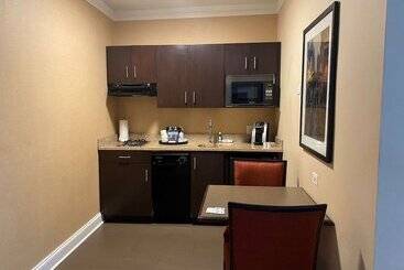 هتل Best Western Plus Hawthorne Terrace