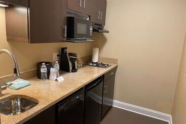 هتل Best Western Plus Hawthorne Terrace