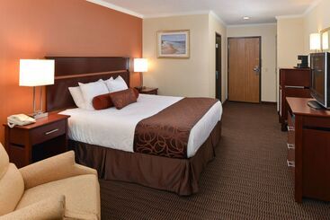 هتل Best Western Plus Landmark Inn