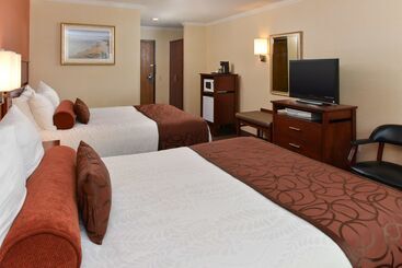 هتل Best Western Plus Landmark Inn