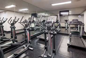هتل Best Western Plus North Canton Inn & Suites
