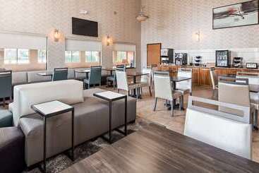 هتل Best Western Plus North Canton Inn & Suites