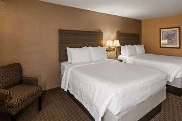 هتل Best Western Plus North Canton Inn & Suites