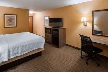 هتل Best Western Plus North Canton Inn & Suites