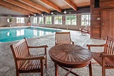 هتل Best Western Plus North Canton Inn & Suites