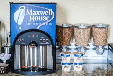 هتل Best Western Plus North Canton Inn & Suites
