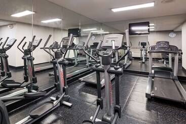 هتل Best Western Plus North Canton Inn & Suites