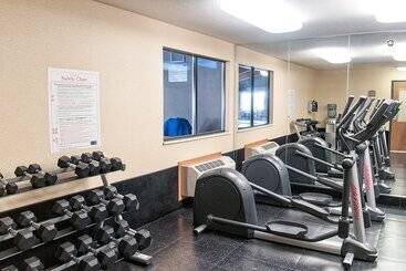 هتل Best Western Plus North Canton Inn & Suites