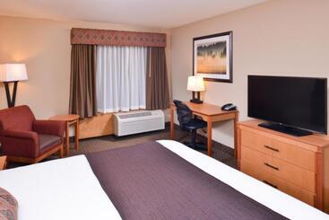 هتل Best Western Plus Olympic Inn