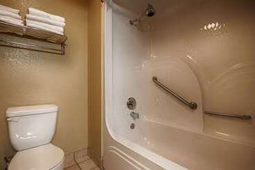 هتل Best Western Willits Inn