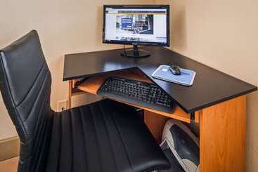 هتل Best Western Willits Inn