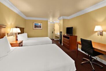 هتل Best Western Willits Inn