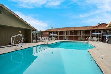 هتل Best Western Willits Inn