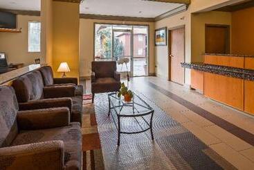 هتل Best Western Willits Inn