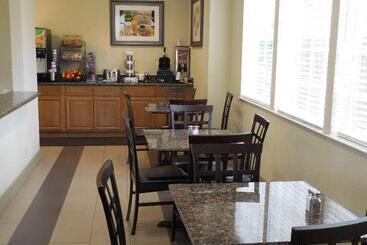 هتل Best Western Willits Inn