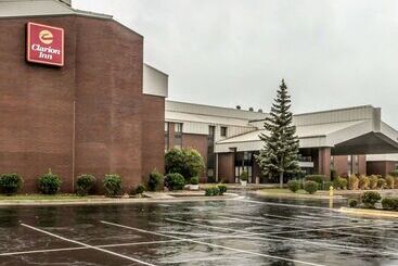 هتل Clarion Inn I94 Near Expo Center