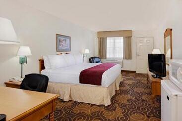 هتل Days Inn By Wyndham San Angelo