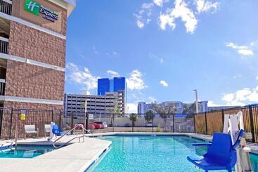 هتل Holiday Inn Express & Suites Phoenix   Tempe, An Ihg