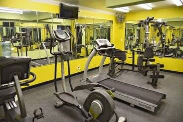 هتل Quality Inn & Suites Near I480 And I29