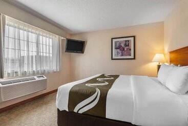 هتل Quality Inn & Suites Owasso Us 169