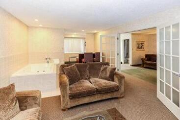 هتل Quality Inn Wausau