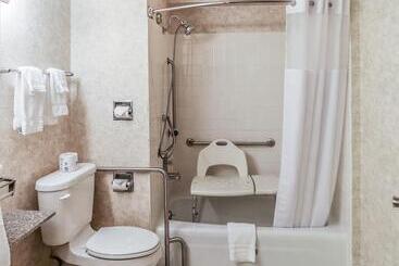 هتل Quality Inn Wausau