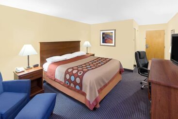 هتل Super 8 By Wyndham Hattiesburg South