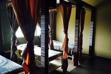 هتل Grand Court