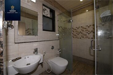 هتل Nanda Comfort Inn
