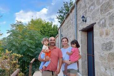 پانسیون Revaklı Ev Guest House