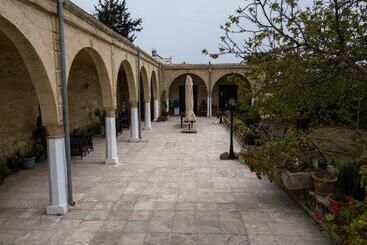 پانسیون Revaklı Ev Guest House