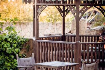 پانسیون Revaklı Ev Guest House