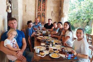 پانسیون Revaklı Ev Guest House