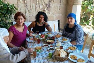 پانسیون Revaklı Ev Guest House