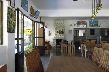 استراحتگاه Elausa Hotel & Restaurant