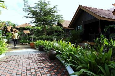 The Manor Beach Resort Besut