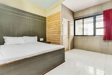 Spot On 40292 Hotel Shangrila Inn