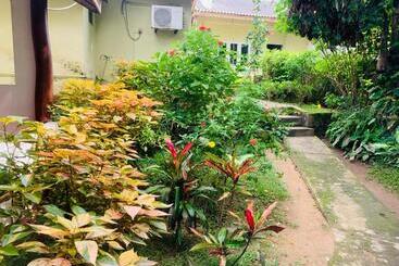 هاستل Habarana Inn