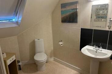 هتل Chequers Country Inn