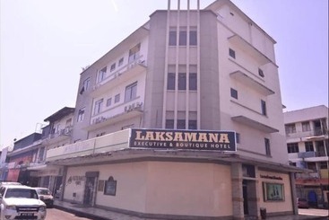 هتل Oyo 43960 Laksamana Executive & Boutique