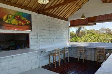 هتل The Pande Hill Homestay