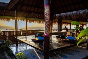 هتل The Pande Hill Homestay
