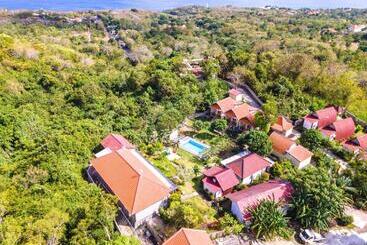هتل The Pande Hill Homestay