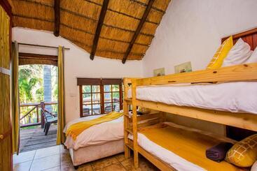 هتل The Villa Manor & Spa