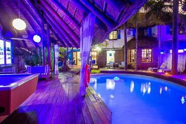 هتل The Villa Manor & Spa
