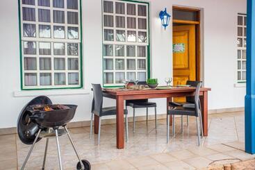 هتل The Villa Manor & Spa