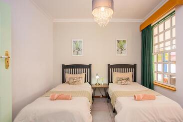 هتل The Villa Manor & Spa